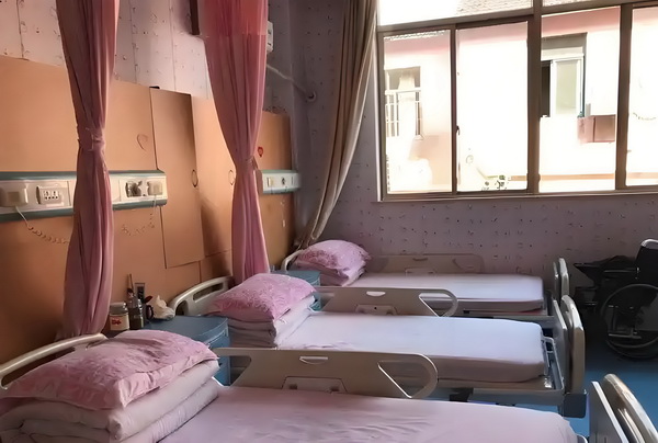 本科文凭深圳落户_活佛王兴夫“点化”140位女信徒，全程不穿衣服，场面失控 包括住房和二新建商品手住房