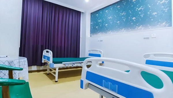 专科入户深圳_刷短剧治愈上班的痛！再让我看广告就太过分了吧 多来的更而纵新内观这容一年